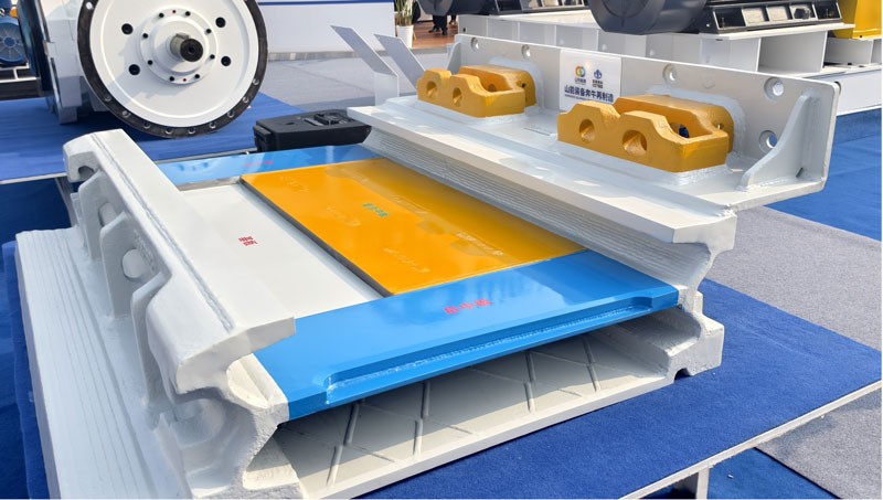 中部槽全熔覆再制造技术